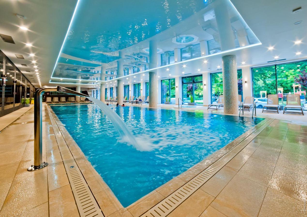Apartment Porty B103 Nadmorskie Tarasy Pool Sauna Parking Kolobrzeg