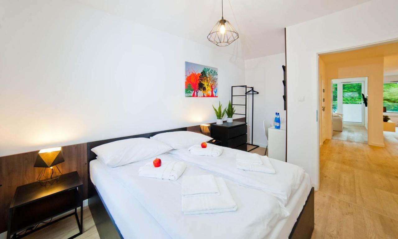 Apartment Porty B103 Nadmorskie Tarasy Pool Sauna Parking Kolobrzeg