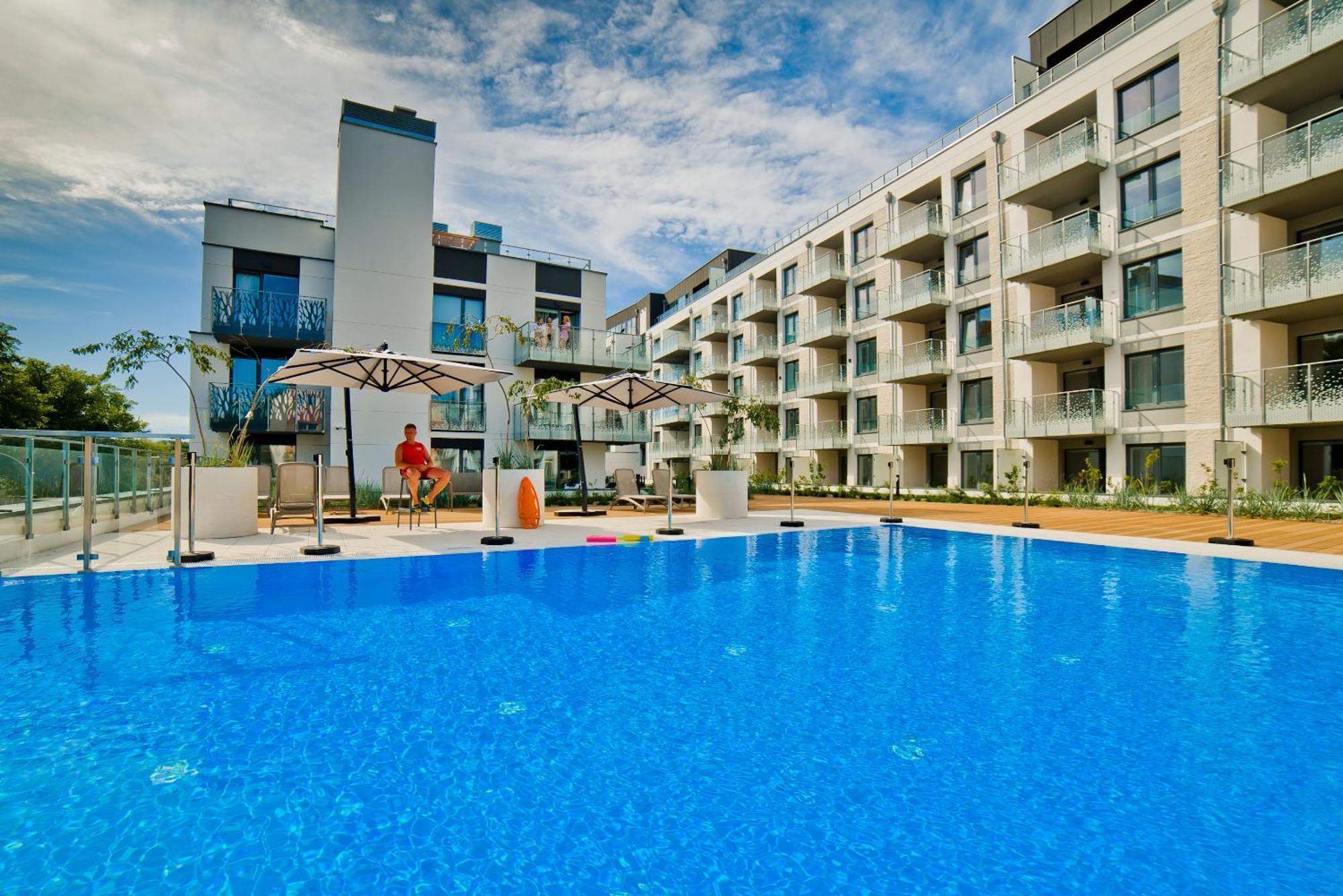 Apartment Porty B103 Nadmorskie Tarasy Pool Sauna Parking Kolobrzeg