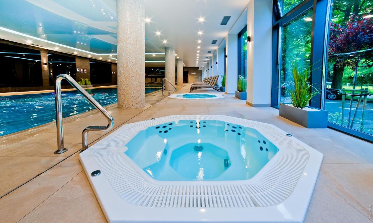 Porty B103 Nadmorskie Tarasy Pool Sauna Parking Kolobrzeg